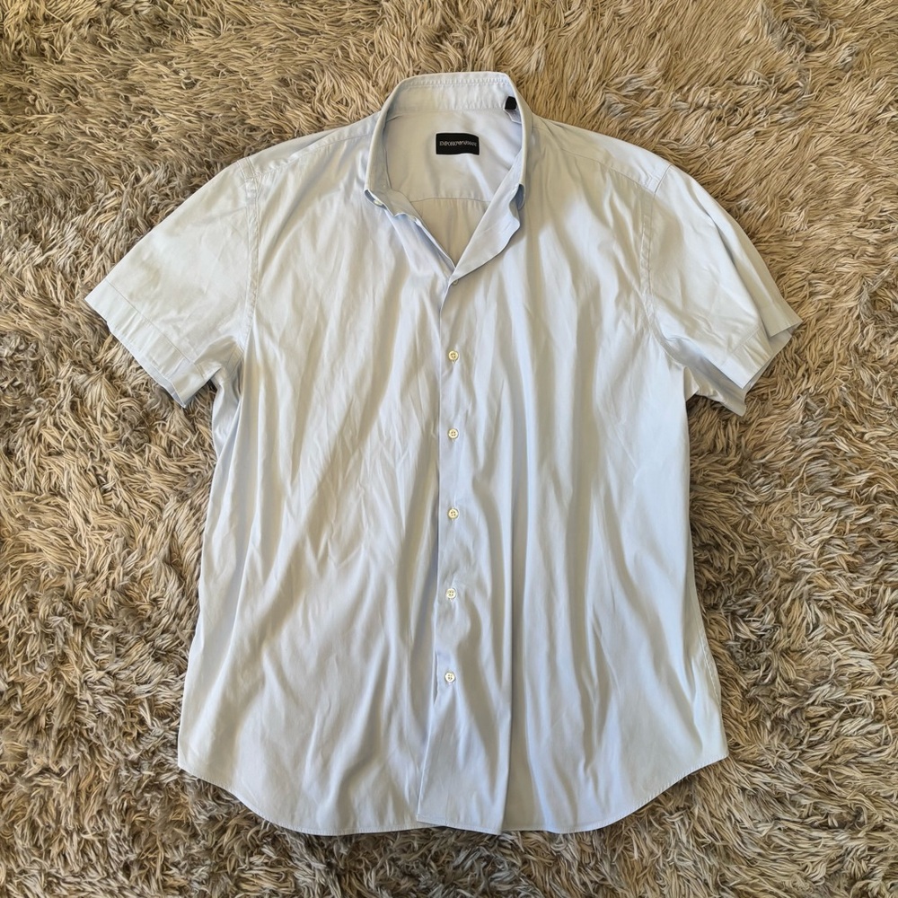 Men’s Emporio Armani light blue short sleeve button down shirt. Size 18 neck